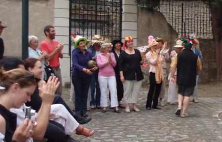 Concours de chapeaux 60