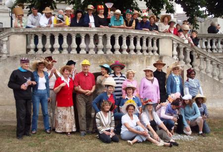 Concours de chapeaux 74