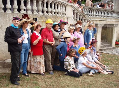 Concours de chapeaux 73